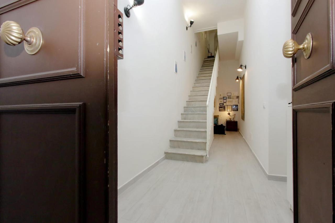 Ponte Cavour Apartment Рим Екстер'єр фото